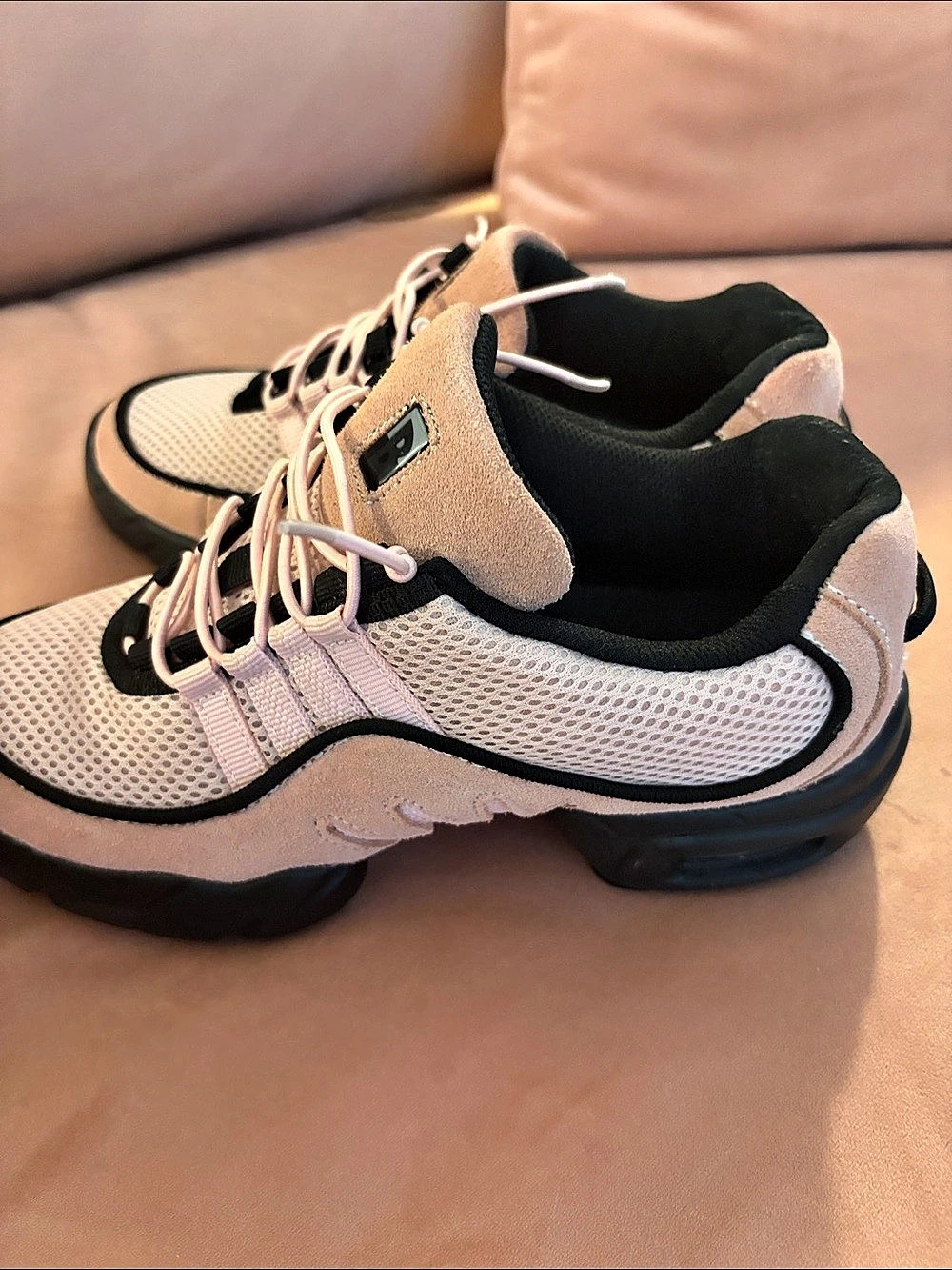 Bloch Criss Cross Dance Sneaker Pink & White US 8 new